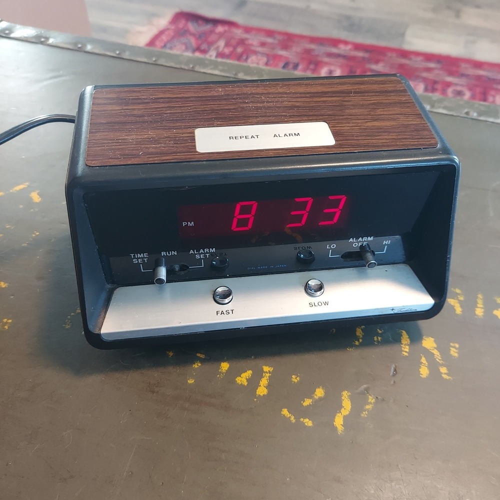 Vintage Sears Roebuck Wood Grain Digital LED Alarm Clock Model 7196 Retro MCM